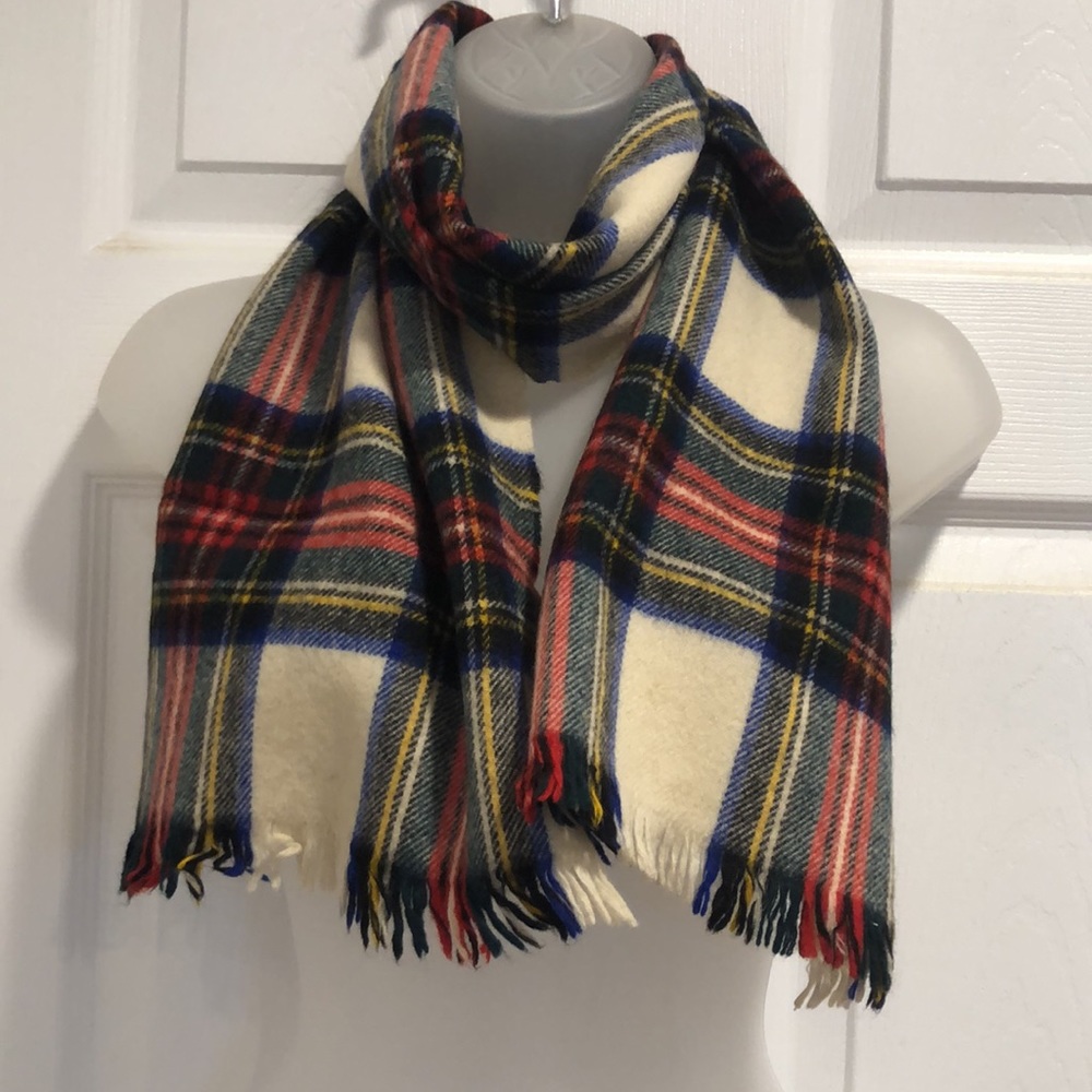 Johnstons of Elgin Iconic Tartan Scarf. Made in Scotland
